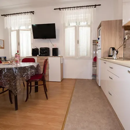 Апартаменты Apartman Paun Опатия