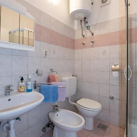 Apartman Paun Lägenhet *
